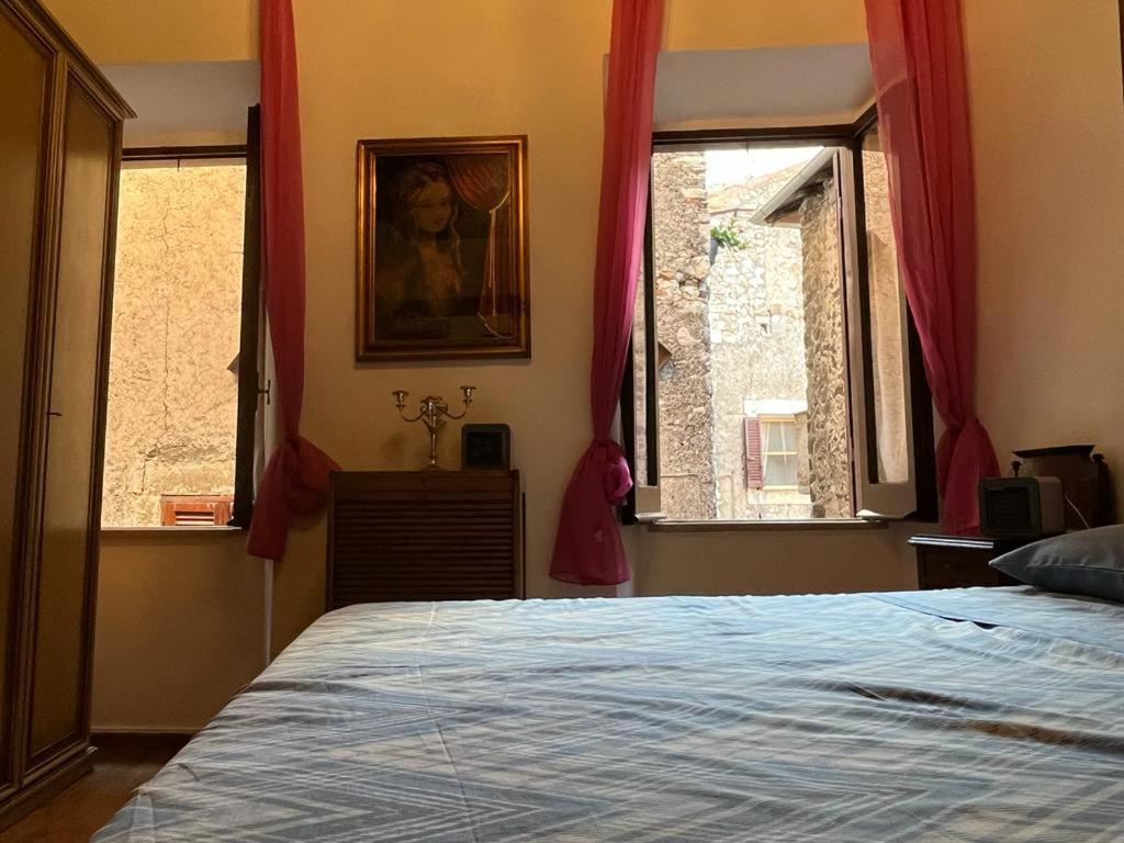 Ferienwohnung Antico Oratorio Dei Razza Sermoneta Exterior foto